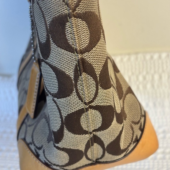 Coach Brown & Tan Hamptons Market Mini Signature Tote Bag - Picture 14 of 16